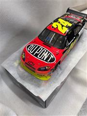 NASCAR DIECAST 1/24TH SCALE CAR, JEFF GORDON #24 DUPONT